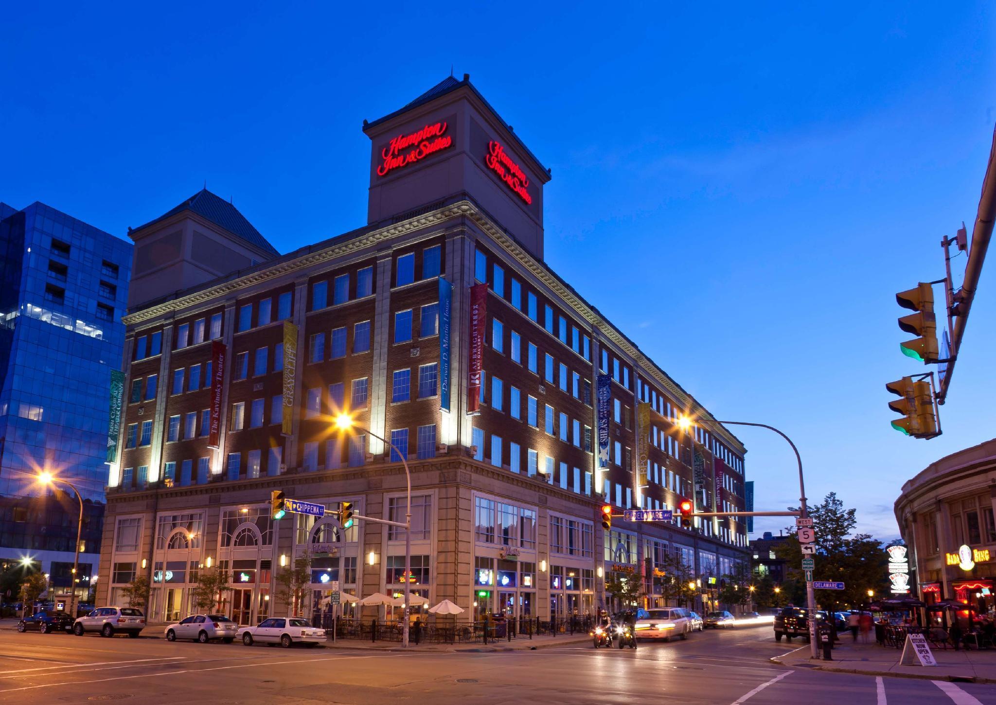 Hampton & Buffalo/downtown Hotel 3*