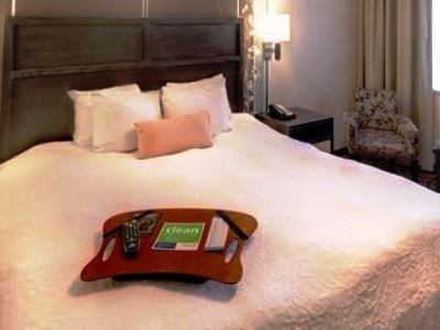 Hampton & Buffalo/downtown 3*